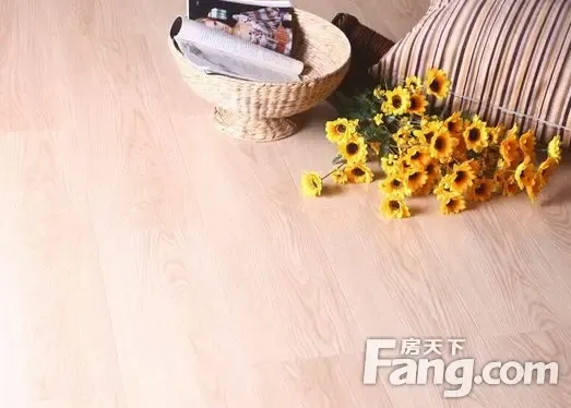 富翔地板之家 - 高品质地板销售与安装服务