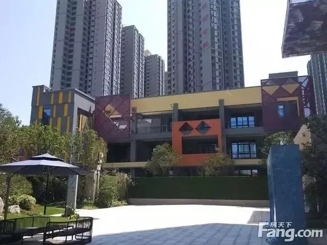 富翔地板之家 - 高品质地板销售与安装服务 富翔地板之家 - 高品质地板销售与安装服务