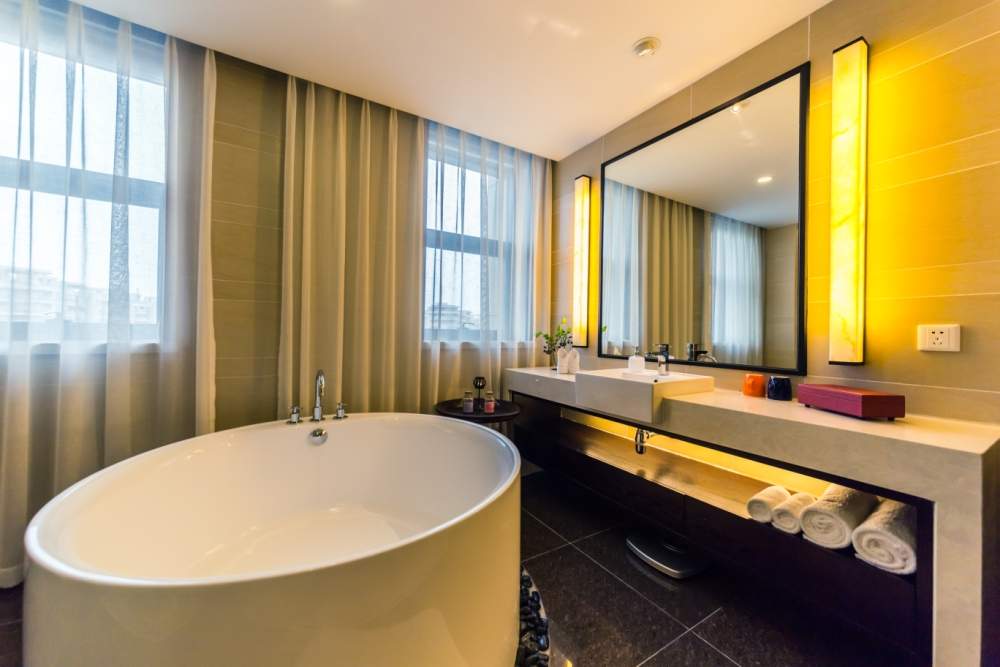 富翔地板之家 - 高品质地板销售与安装服务