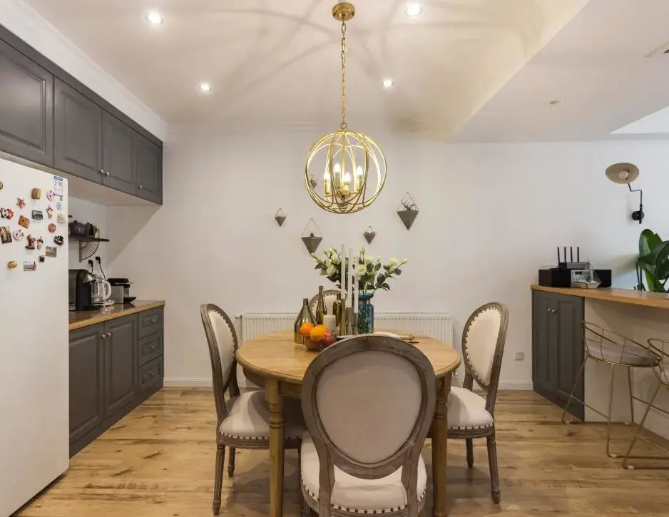 房屋地面装修用什么材料好？实木地板列为很可行