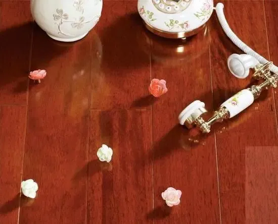 富翔地板之家 - 高品质地板销售与安装服务