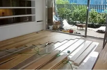 富翔地板之家 - 高品质地板销售与安装服务