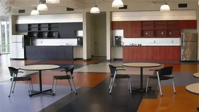 有很多人不铺地板或者是瓷砖了，现在流行铺这种，真省钱！(图3)