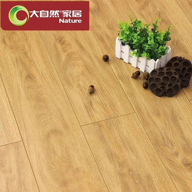 当问圣像地板和大自然地板该选哪个时，老师傅们都这么做(图4)