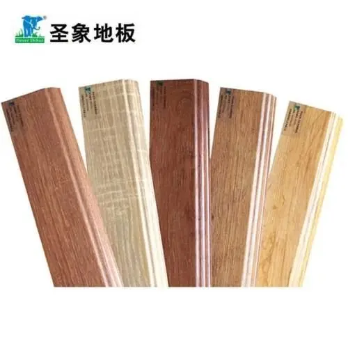 当问圣像地板和大自然地板该选哪个时，老师傅们都这么做(图1)