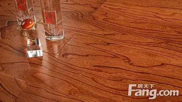 实木地板好还是复合地板好？比过才知道！